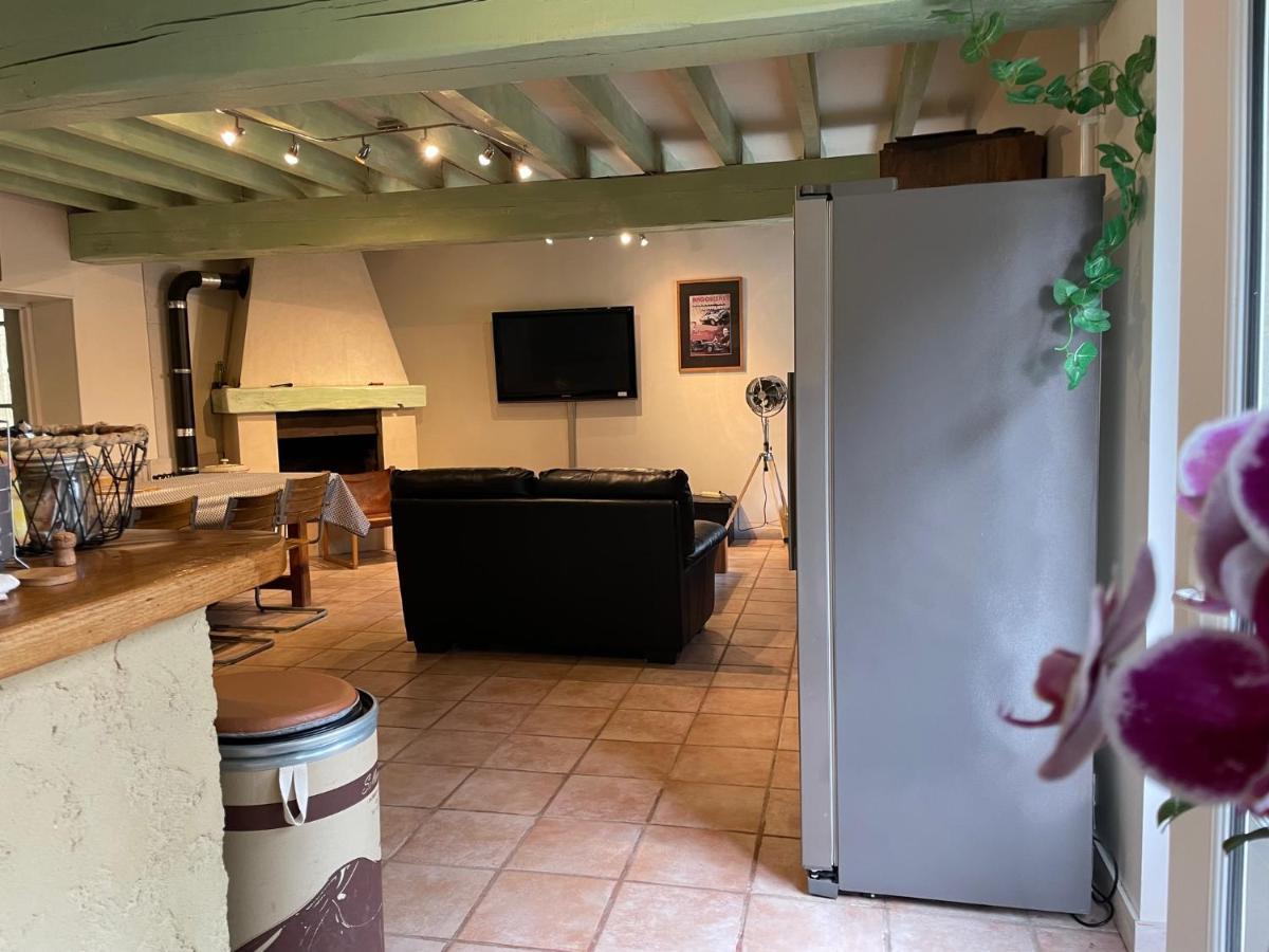 Ferme Gite Equestre En Charente Confolens Ngoại thất bức ảnh